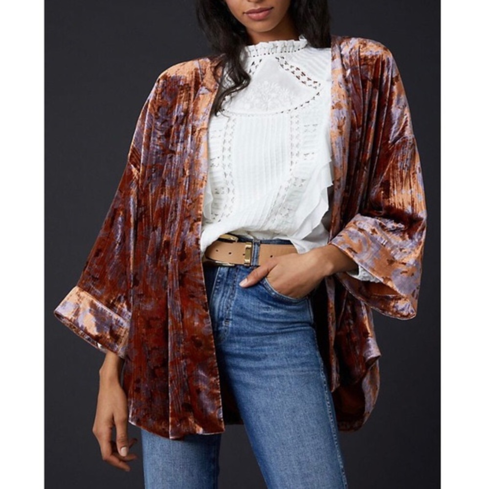 NWT Anthropologie Esme Velvet Kimono Jacket xs